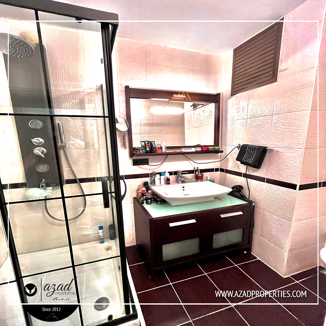 Stunning Bosphorus Sea View 2+1 in Besiktas - SH 34339